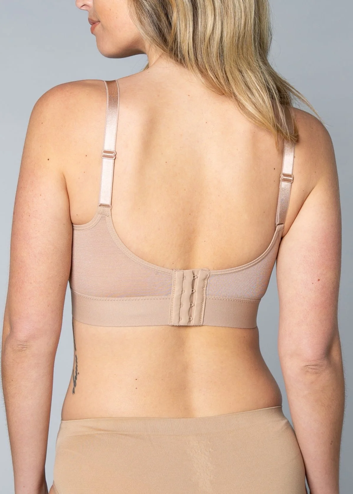 Lace Molded Cup Bra with Back Closure - Image 3